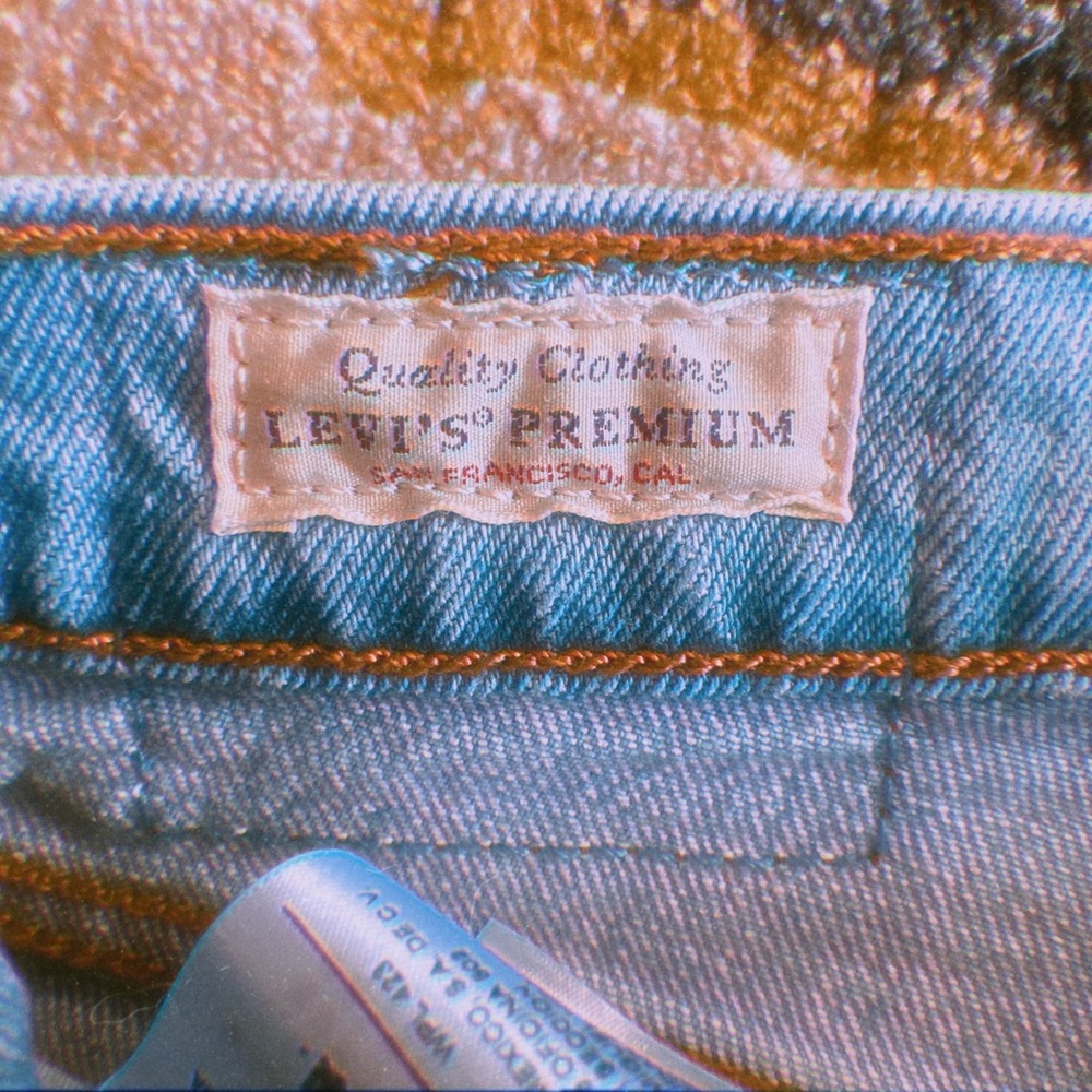 Levi 501 mom jeans